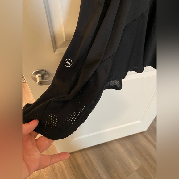 ASOS curve simply be activewear tank top in black - Picture 8 of 9